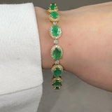 Oval Shape 9 Carat Emerald Center Featuring Diamond Halo Bracelet BRHAOCE