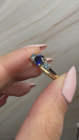 "Bluzz" Round Cut 1.5 Carat Blue Sapphire Trilogy Yellow Gold Engagement Ring 3SRB51