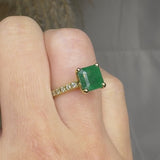 "Avex" Emerald Green 3 Carat Princess Cut Natural Diamond Shoulder Engagement Ring HM551